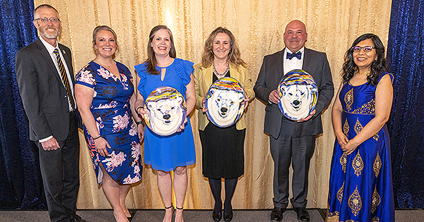 Alumni Awards and Usibelli Awards winners at the annual ϲͶעapp Blue and Gold Celebration